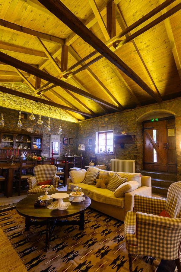 Guesthouse Karahalios Polydrossos Luaran gambar